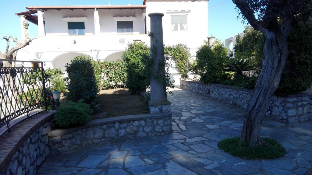 Il Merlo Anacapri  Luaran gambar